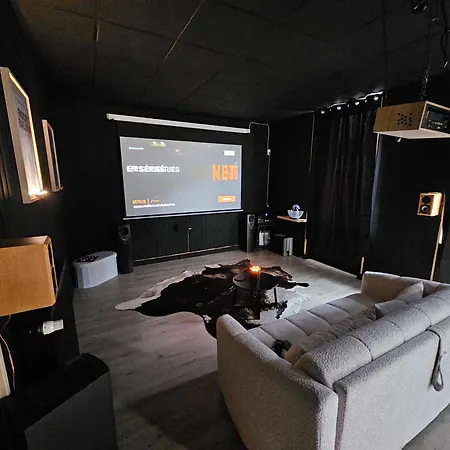 Black Box Cinema Avec Balneo * Épinal
