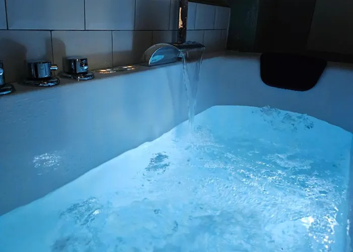 Black Box Cinema Avec Balnéo Appartamento