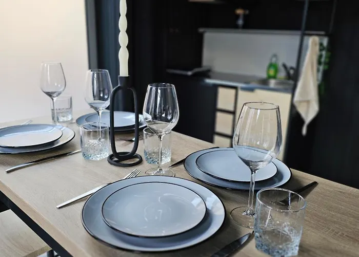 Black Box Cinema Avec Balneo Apartmán *